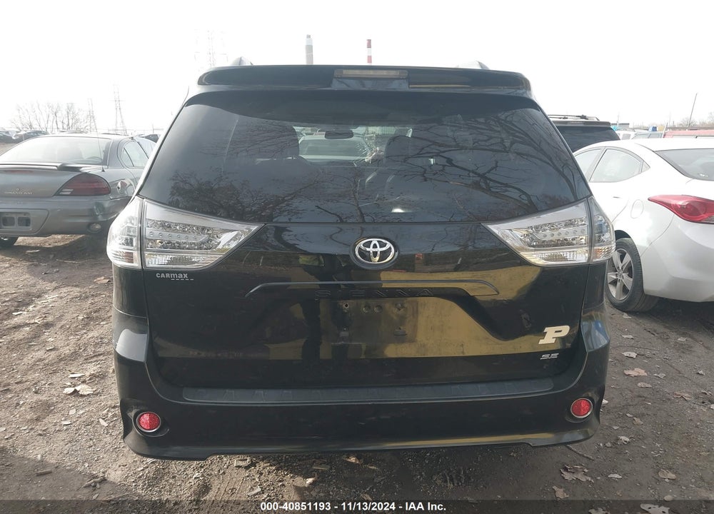 2013 TOYOTA SIENNA SE 8 PASSENGER VIN: 5TDXK3DC2DS294356