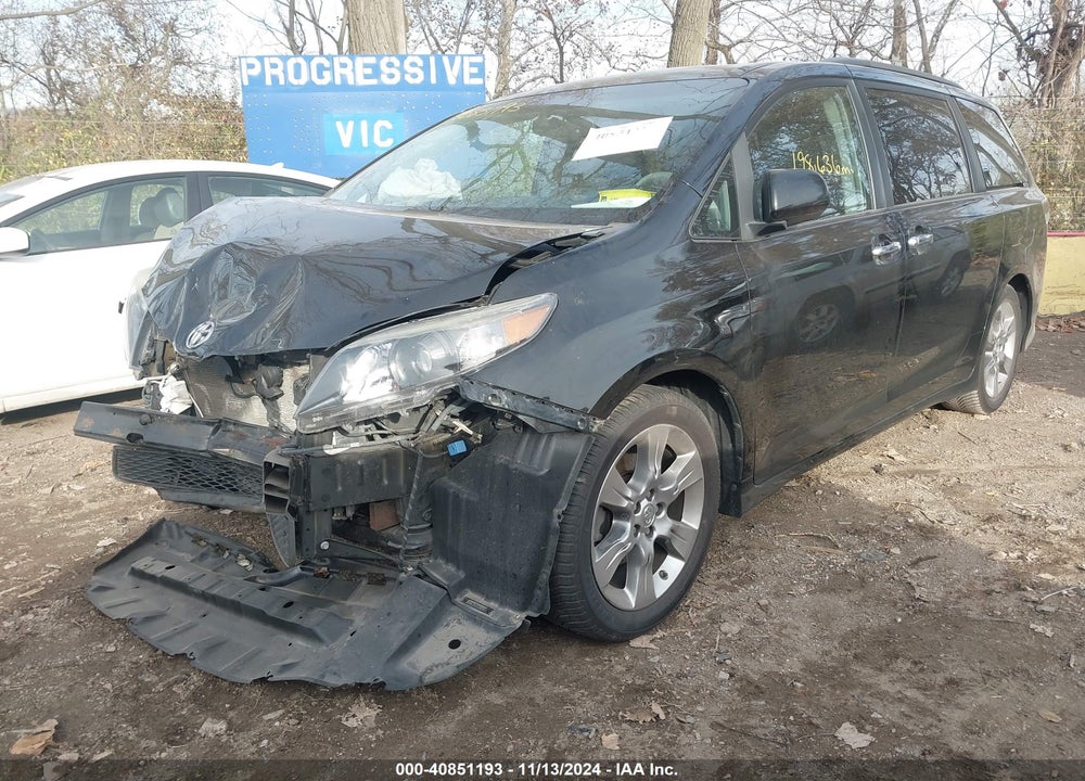 2013 TOYOTA SIENNA SE 8 PASSENGER VIN: 5TDXK3DC2DS294356
