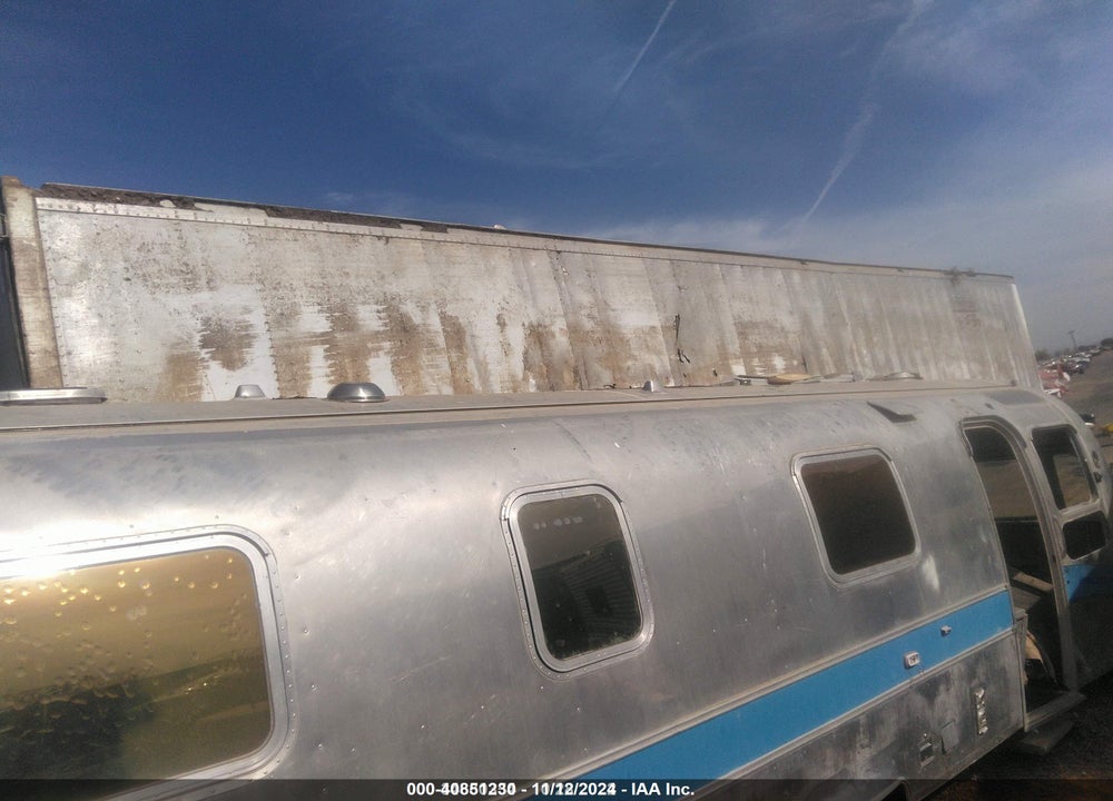 2000 HYUNDAI TRANSLEAD INC --- VIN: 3H3V532C6YT076002