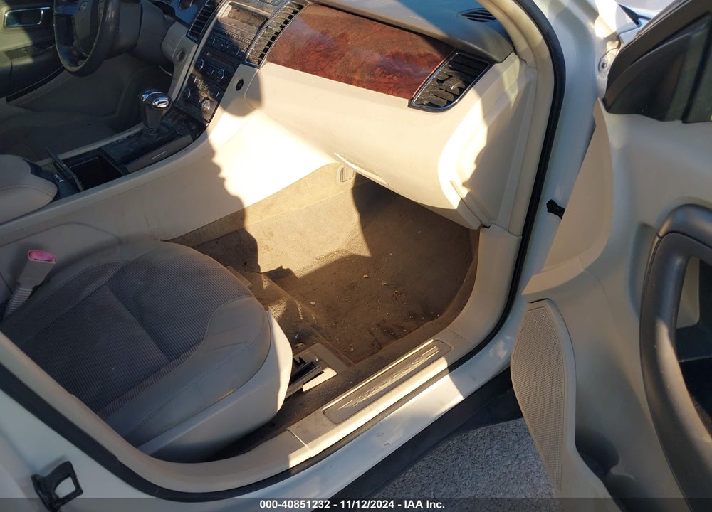 2011 FORD TAURUS SEL VIN: 1FAHP2EWXBG126180