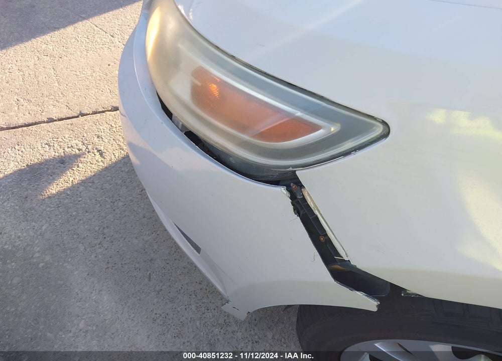 2011 FORD TAURUS SEL VIN: 1FAHP2EWXBG126180