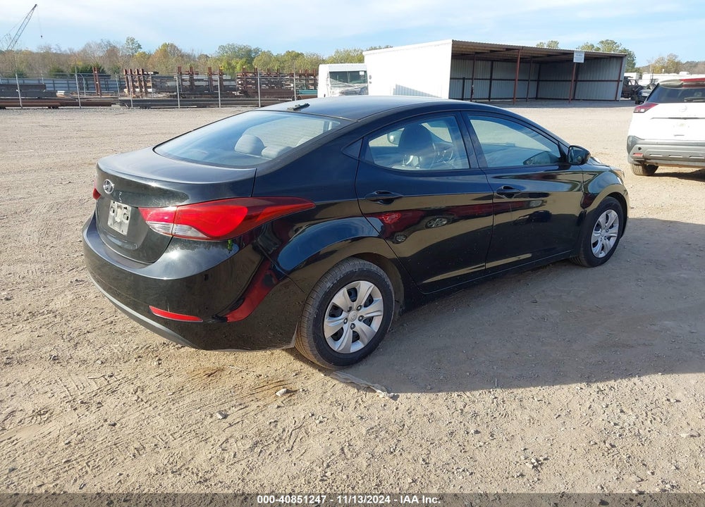 2016 HYUNDAI ELANTRA SE VIN: 5NPDH4AE1GH680614
