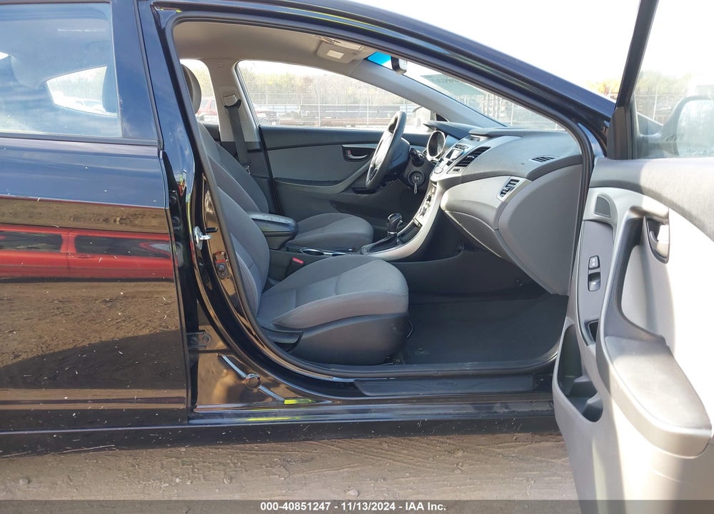 2016 HYUNDAI ELANTRA SE VIN: 5NPDH4AE1GH680614