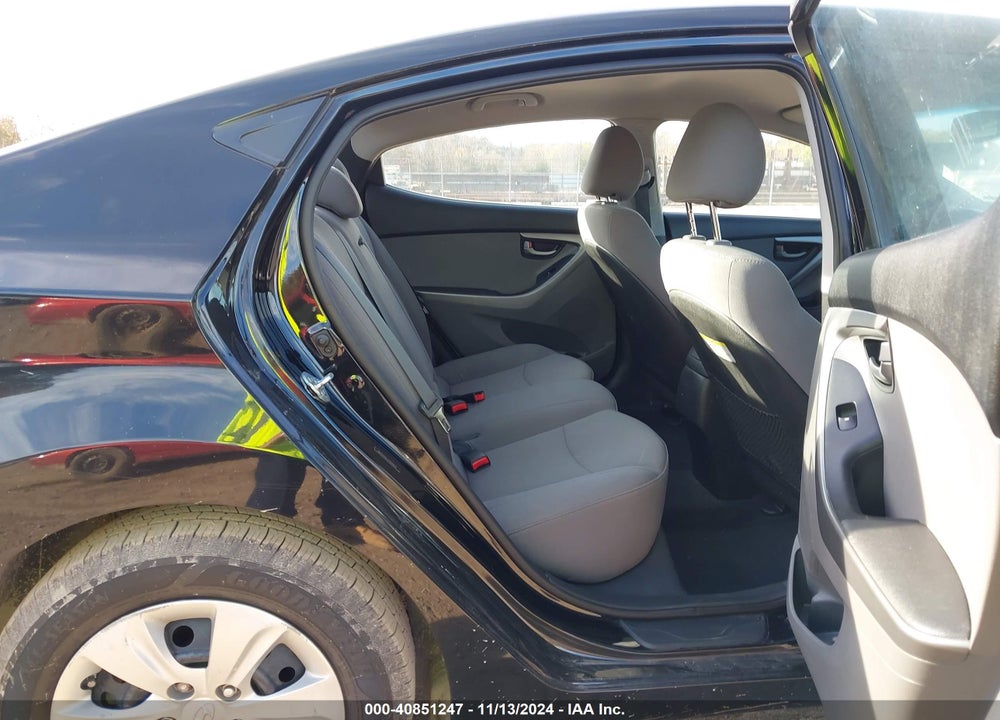 2016 HYUNDAI ELANTRA SE VIN: 5NPDH4AE1GH680614