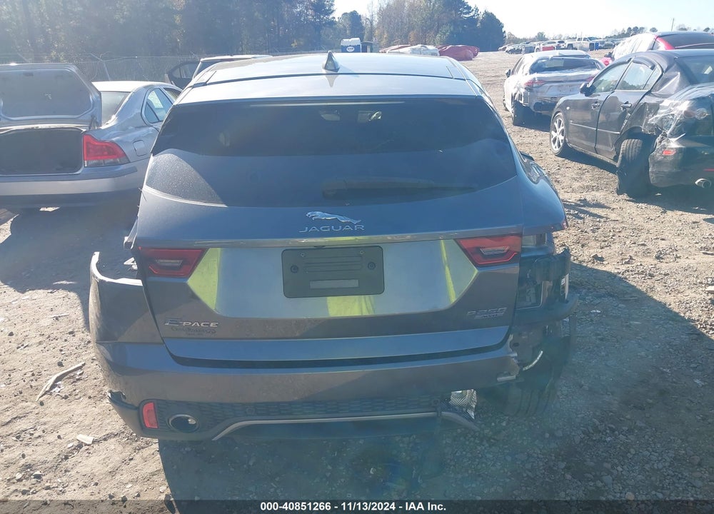 2019 JAGUAR E-PACE SE VIN: SADFP2FX7K1Z43185