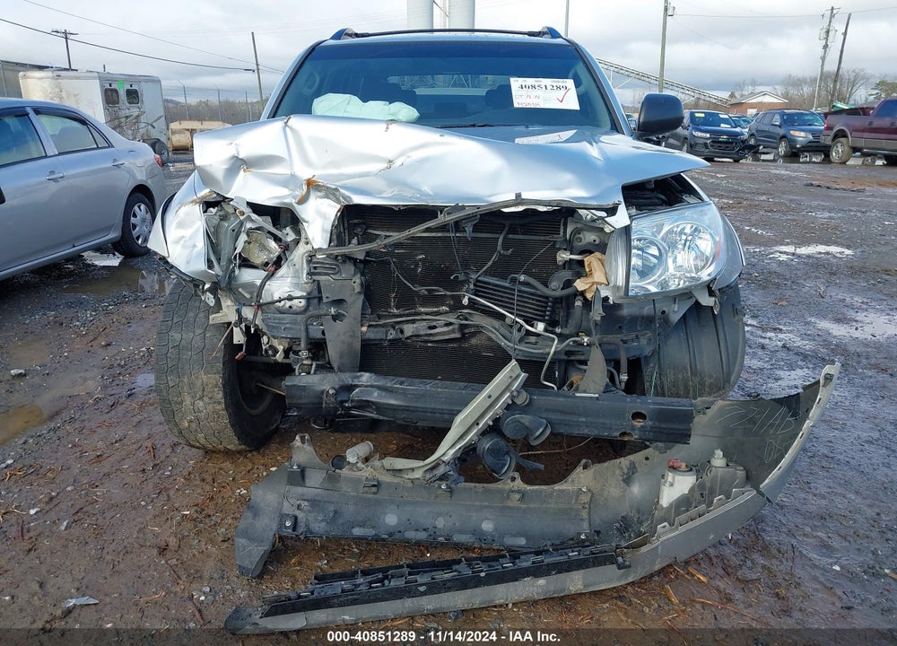 2004 TOYOTA 4RUNNER SR5 V8 VIN: JTEBT14R648015815