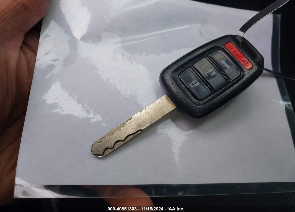 2018 HONDA CIVIC LX VIN: 2HGFC2F50JH593597
