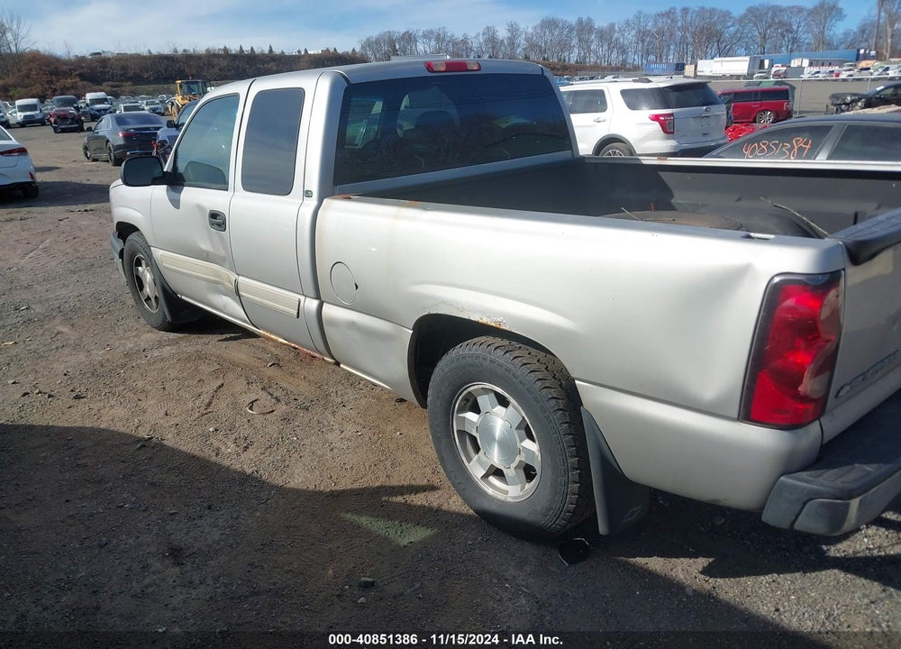 2005 CHEVROLET SILVERADO 1500 LS VIN: 2GCEC19TX51375051