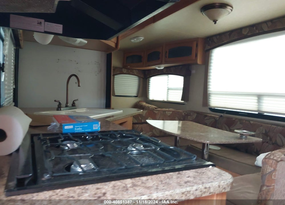 2012 COLEMAN OTHER VIN: 47CFCLS23CP628050