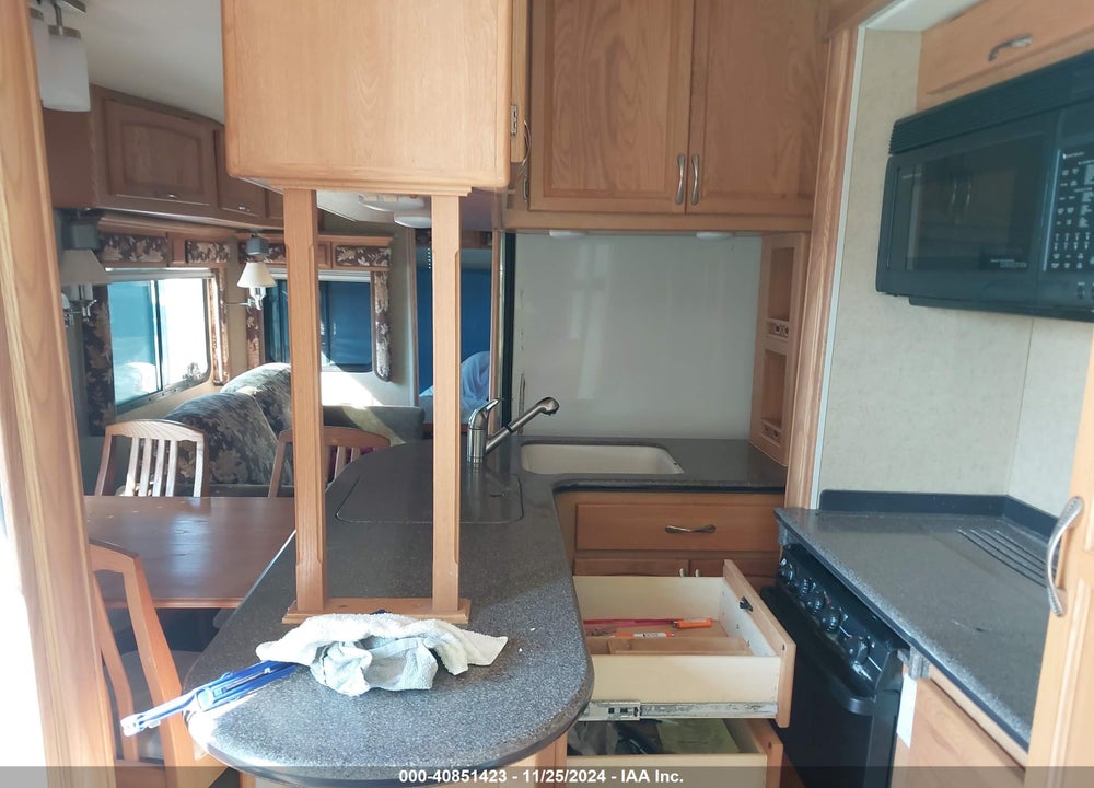 2009 HOLIDAY RAMBLER OTHER VIN: 1KB3C1U229W179955