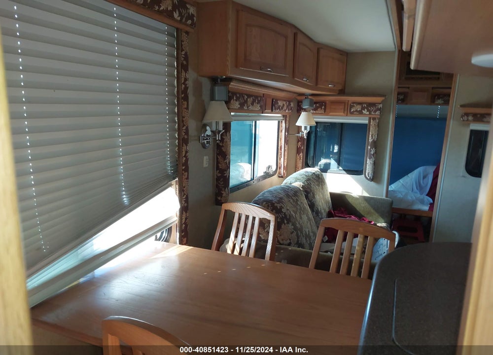 2009 HOLIDAY RAMBLER OTHER VIN: 1KB3C1U229W179955