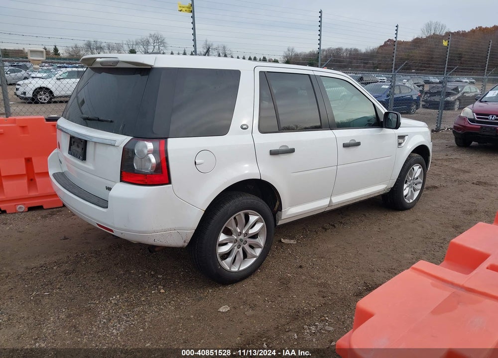 2011 LAND ROVER LR2 VIN: SALFR2BN3BH218483