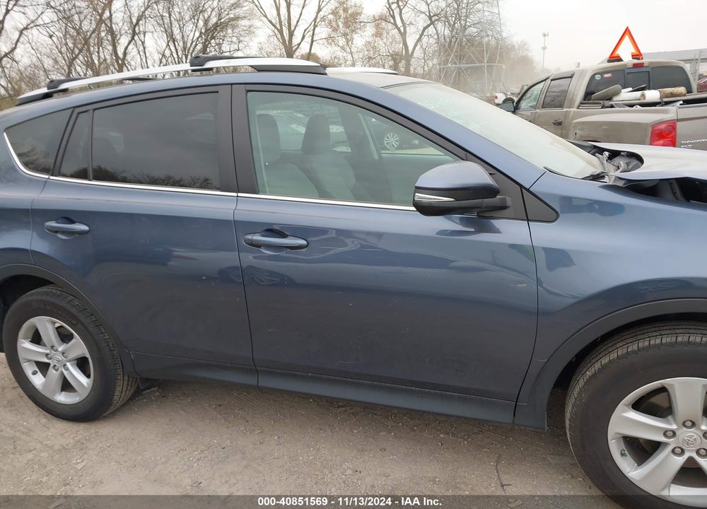 2013 TOYOTA RAV4 XLE VIN: 2T3RFREV6DW029406
