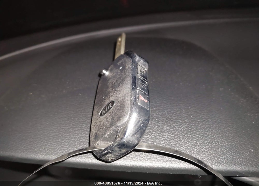 2021 KIA SOUL VIN: KNDJ23AUXM7738029