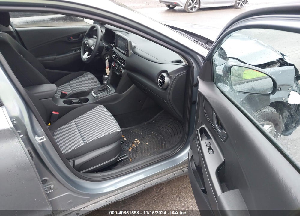 2021 HYUNDAI KONA SE VIN: KM8K1CAA8MU657637