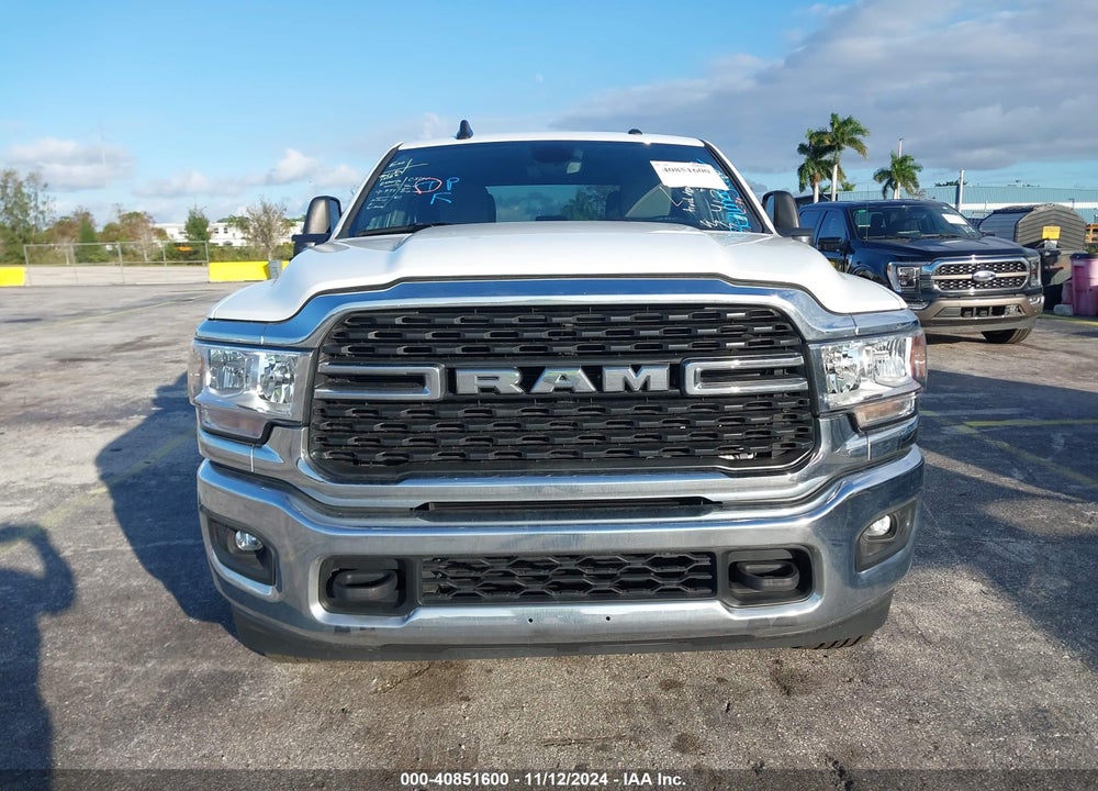 2024 RAM 2500 BIG HORN 4X4 6'4 BOX VIN: 3C6UR5DL9RG285645