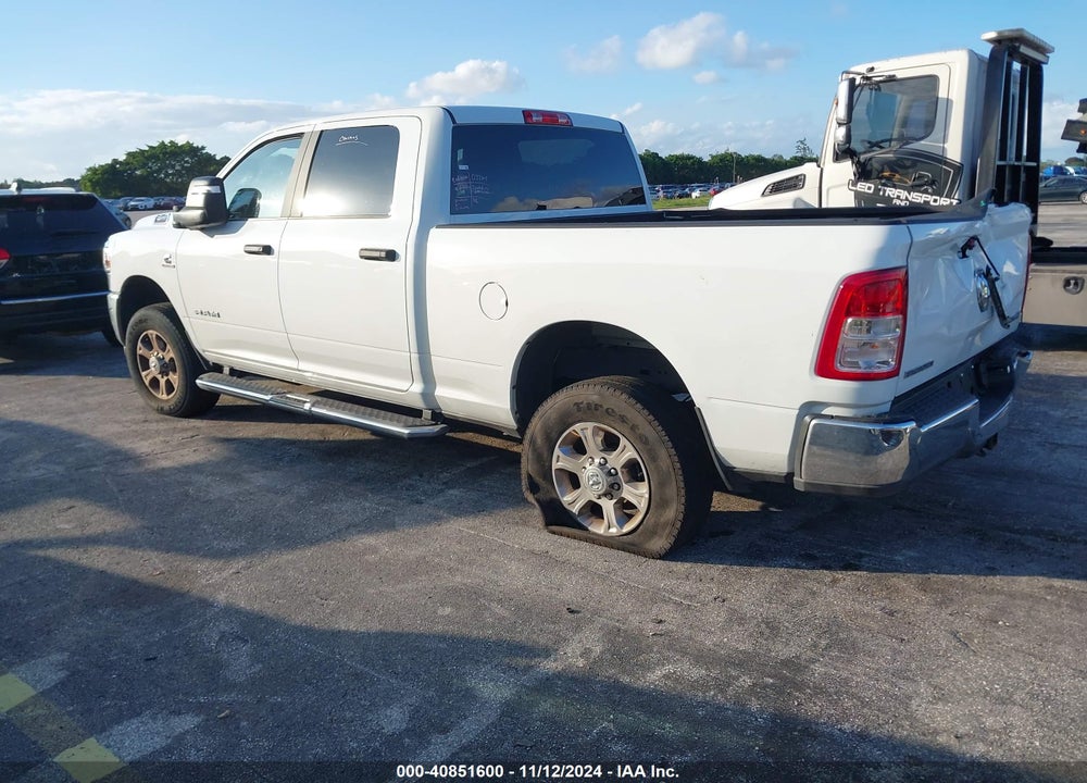 2024 RAM 2500 BIG HORN 4X4 6'4 BOX VIN: 3C6UR5DL9RG285645