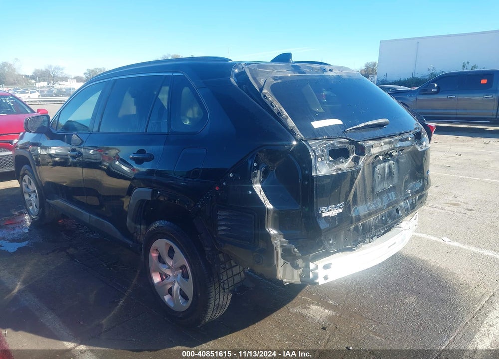 2019 TOYOTA RAV4 LE VIN: 2T3H1RFV4KC019044