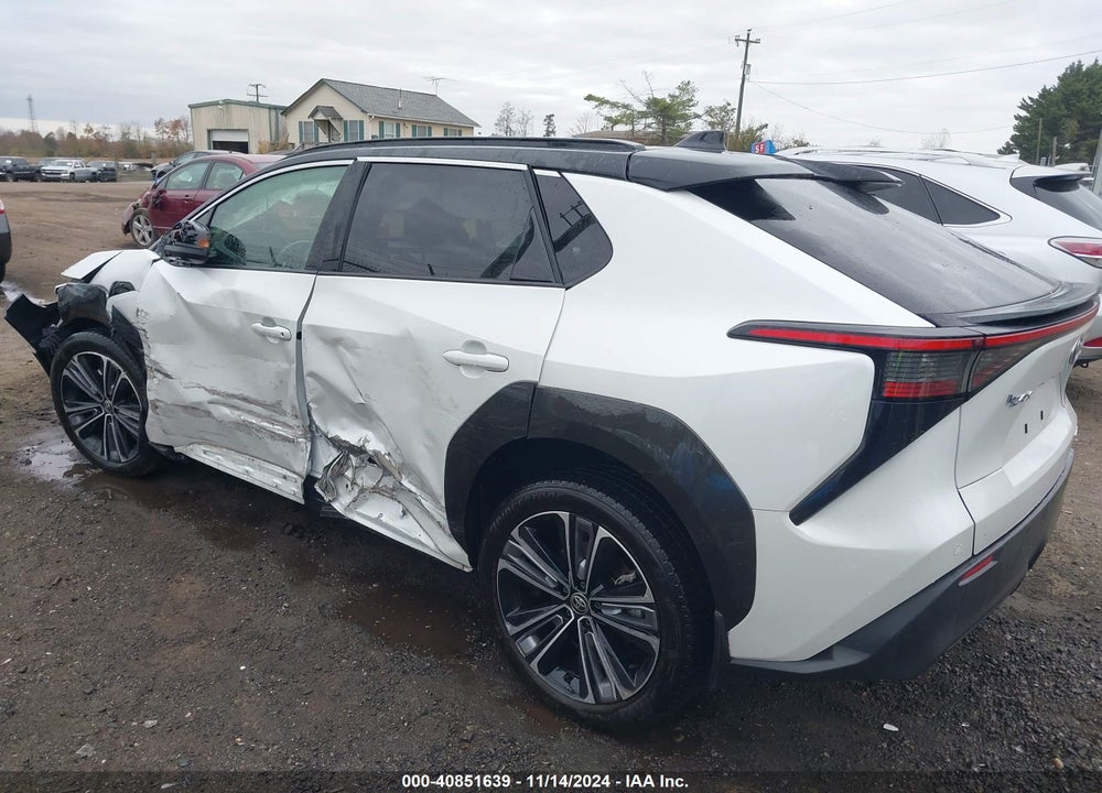 2023 TOYOTA BZ4X LIMITED VIN: JTMABACA3PA006422