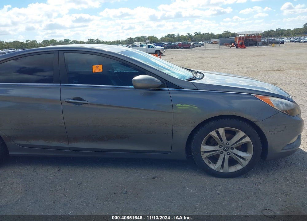 2013 HYUNDAI SONATA GLS VIN: 5NPEB4AC4DH686858