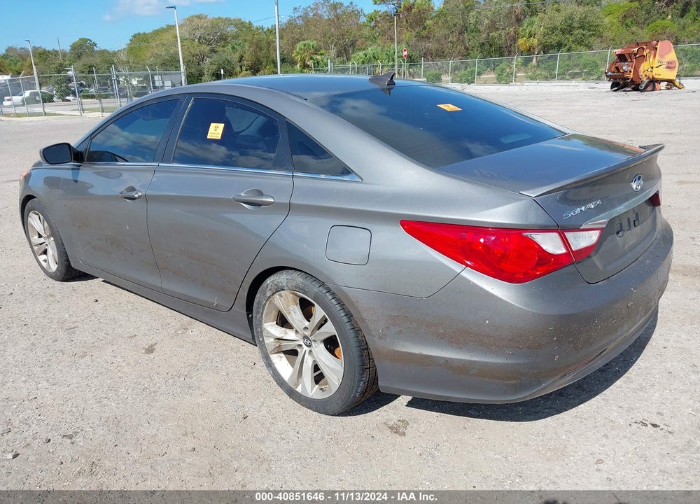 2013 HYUNDAI SONATA GLS VIN: 5NPEB4AC4DH686858