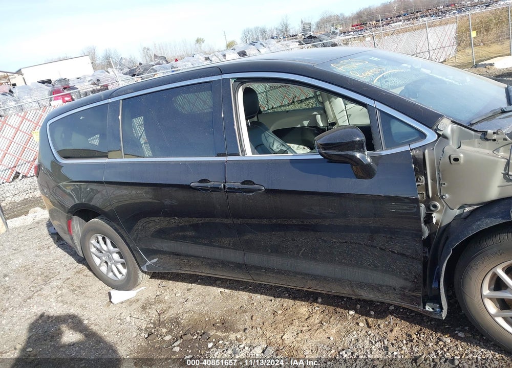 2024 CHRYSLER PACIFICA TOURING L VIN: 2C4RC1BG3RR128556