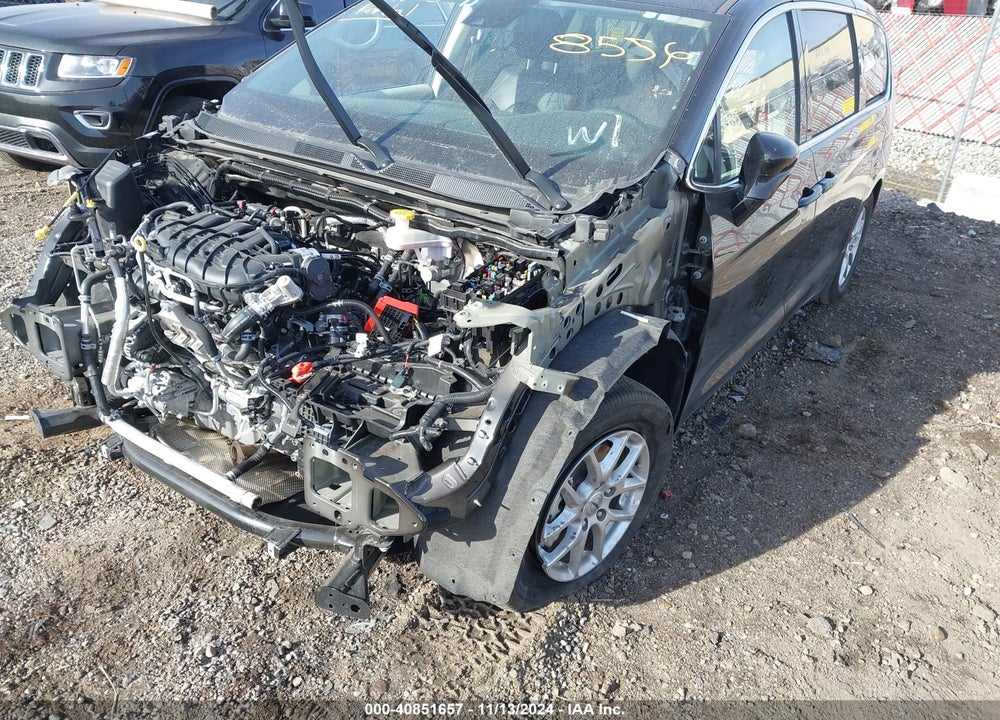 2024 CHRYSLER PACIFICA TOURING L VIN: 2C4RC1BG3RR128556