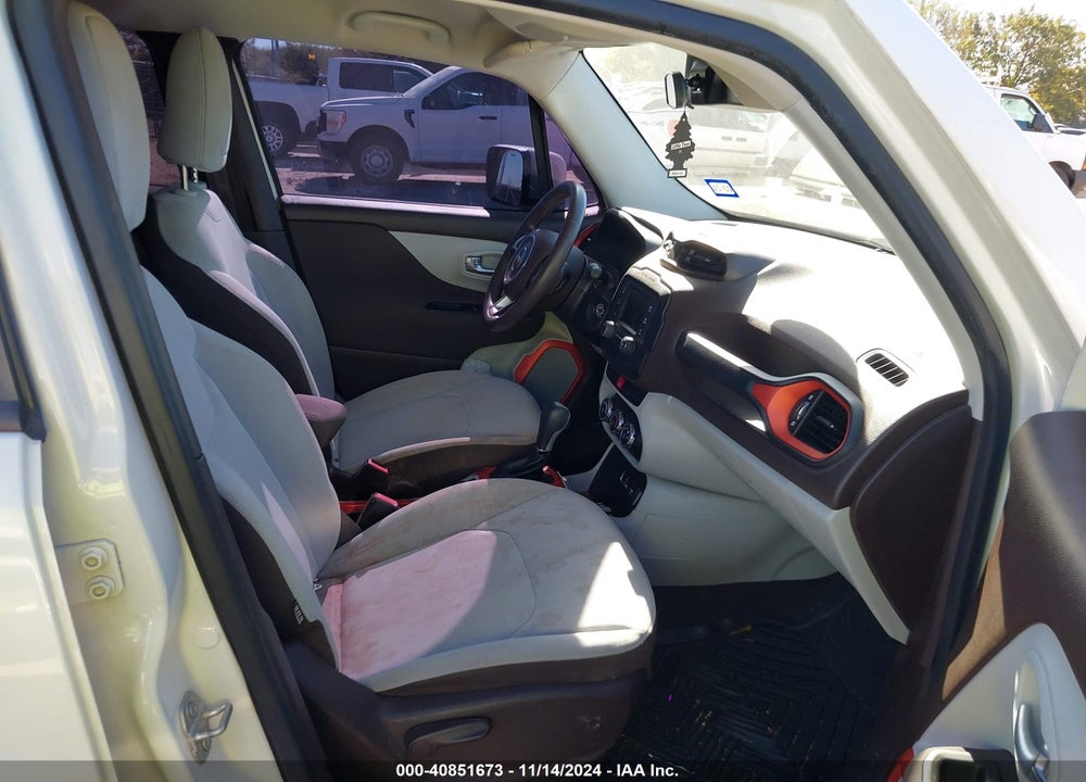 2015 JEEP RENEGADE LATITUDE VIN: ZACCJABT1FPB52153