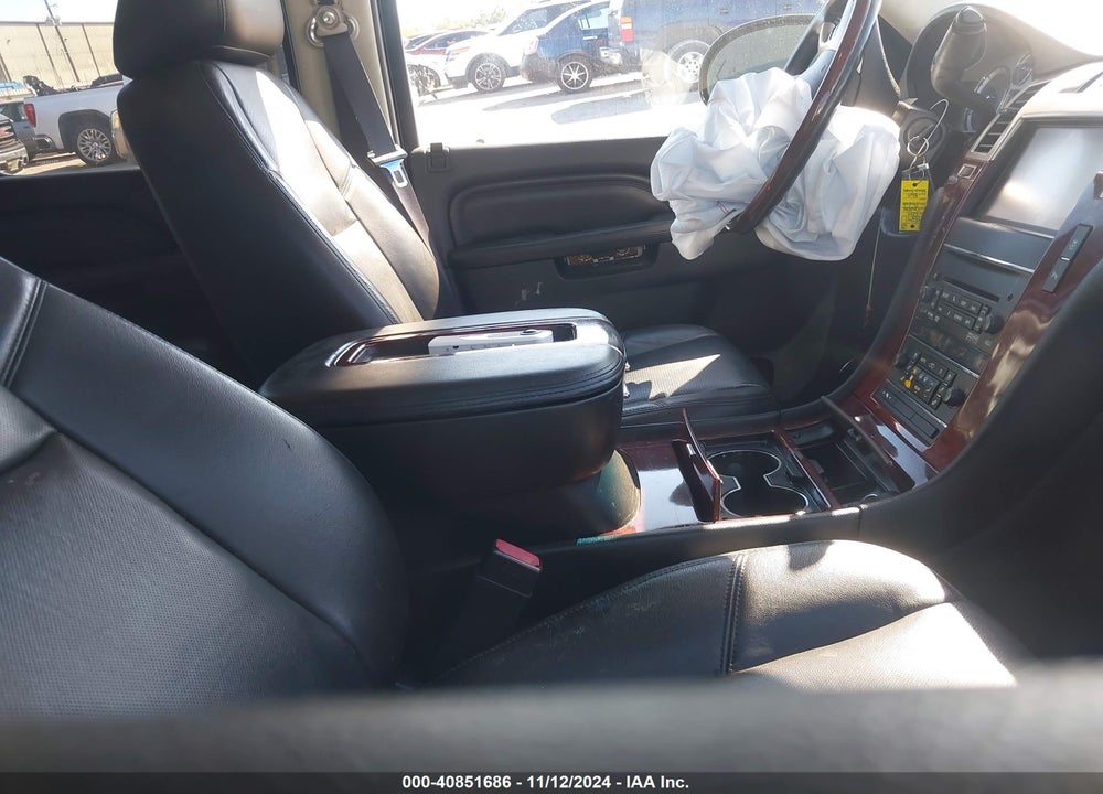 2014 CADILLAC ESCALADE LUXURY VIN: 1GYS3BEF2ER169331