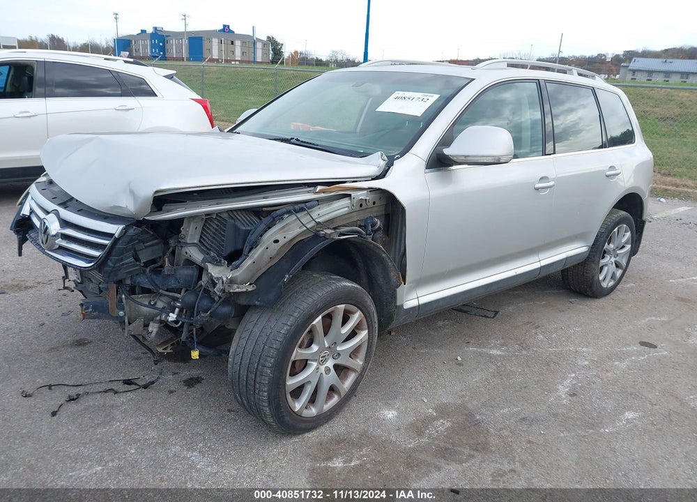 2008 VOLKSWAGEN TOUAREG 2 VIN: WVGCB77L28D042010
