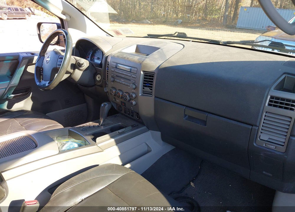 2004 NISSAN PATHFINDER ARMADA LE VIN: 5N1AA08B84N734588