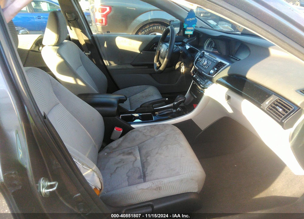 2017 HONDA ACCORD LX VIN: 1HGCR2F36HA048223