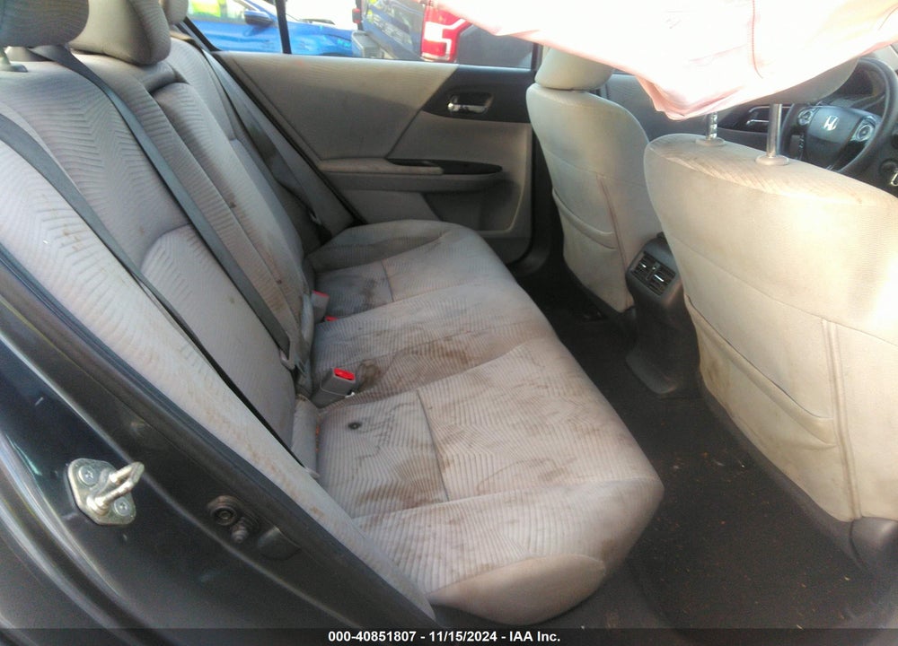 2017 HONDA ACCORD LX VIN: 1HGCR2F36HA048223