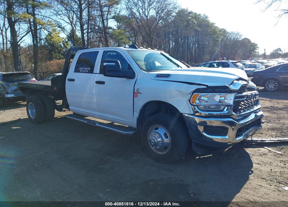 2024 RAM 3500 TRADESMAN  4X4 8' BOX VIN: 3C63RRGL6RG184111