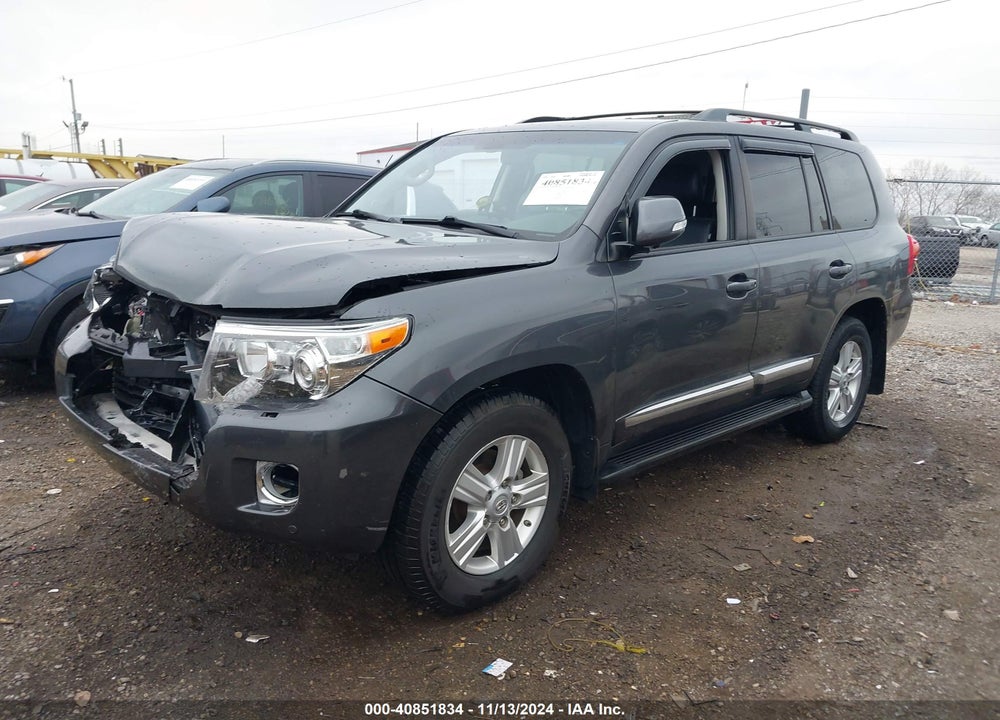 2015 TOYOTA LAND CRUISER V8 VIN: JTMHY7AJ0F4030094