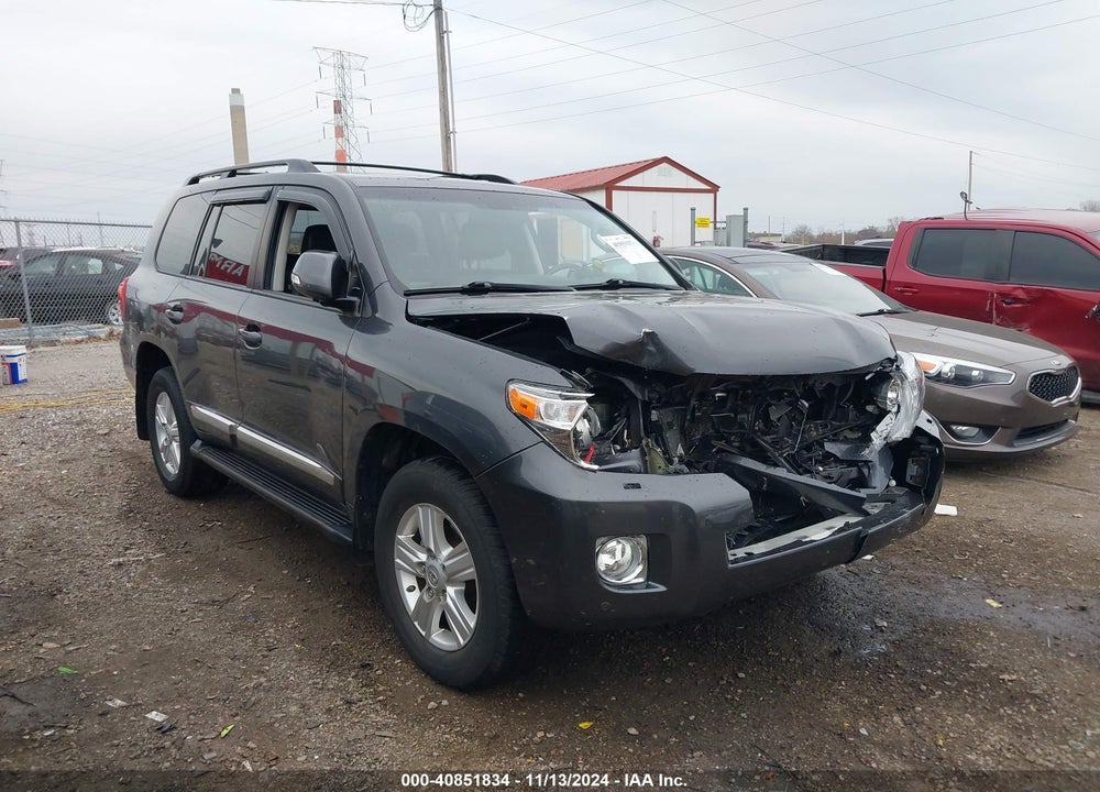 2015 TOYOTA LAND CRUISER V8 VIN: JTMHY7AJ0F4030094