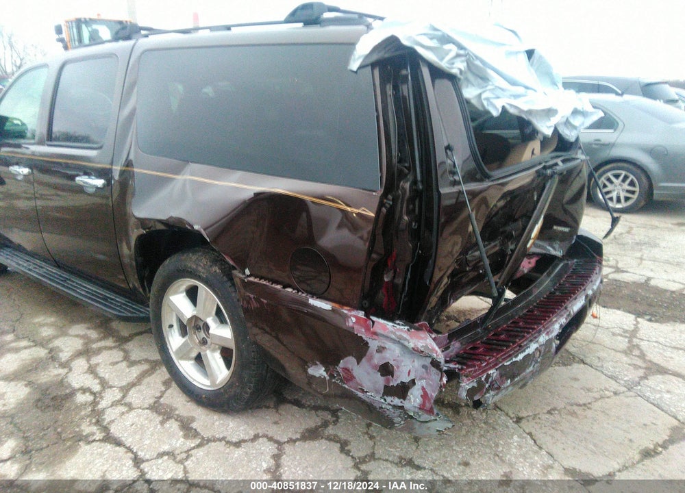 2008 CHEVROLET SUBURBAN VIN: 3GNFK16378G109498