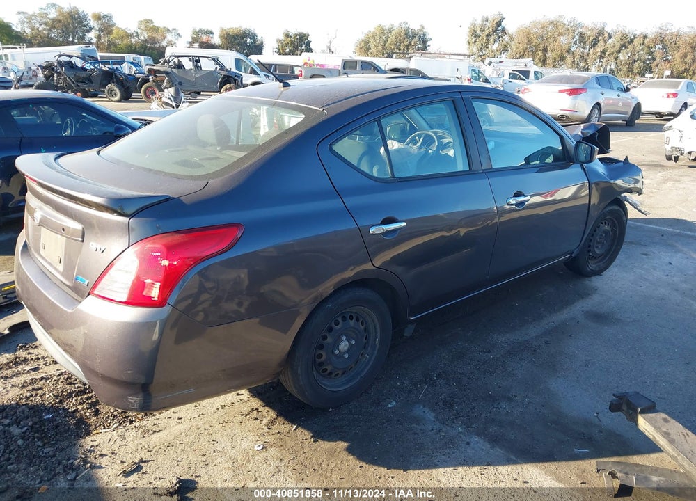 2015 NISSAN VERSA 1.6 SV VIN: 3N1CN7APXFL881887
