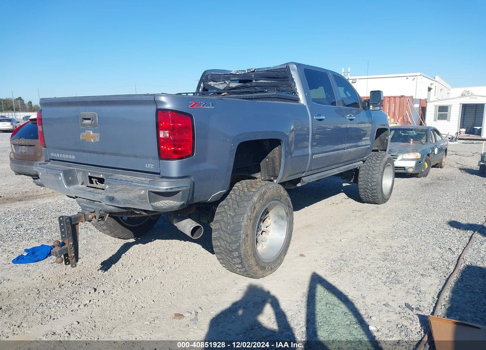 2015 CHEVROLET SILVERADO 2500HD LTZ VIN: 1GC1KWE87FF611648