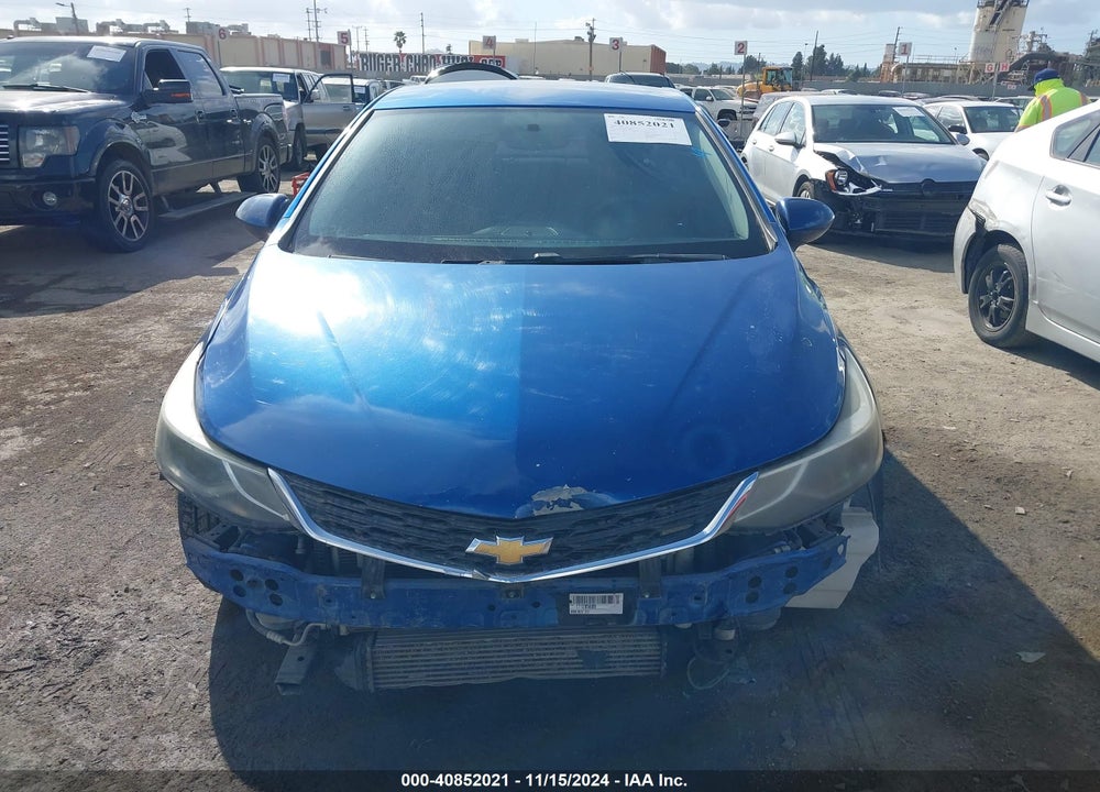 2017 CHEVROLET CRUZE VIN: 1G1BE5SM2H7279812