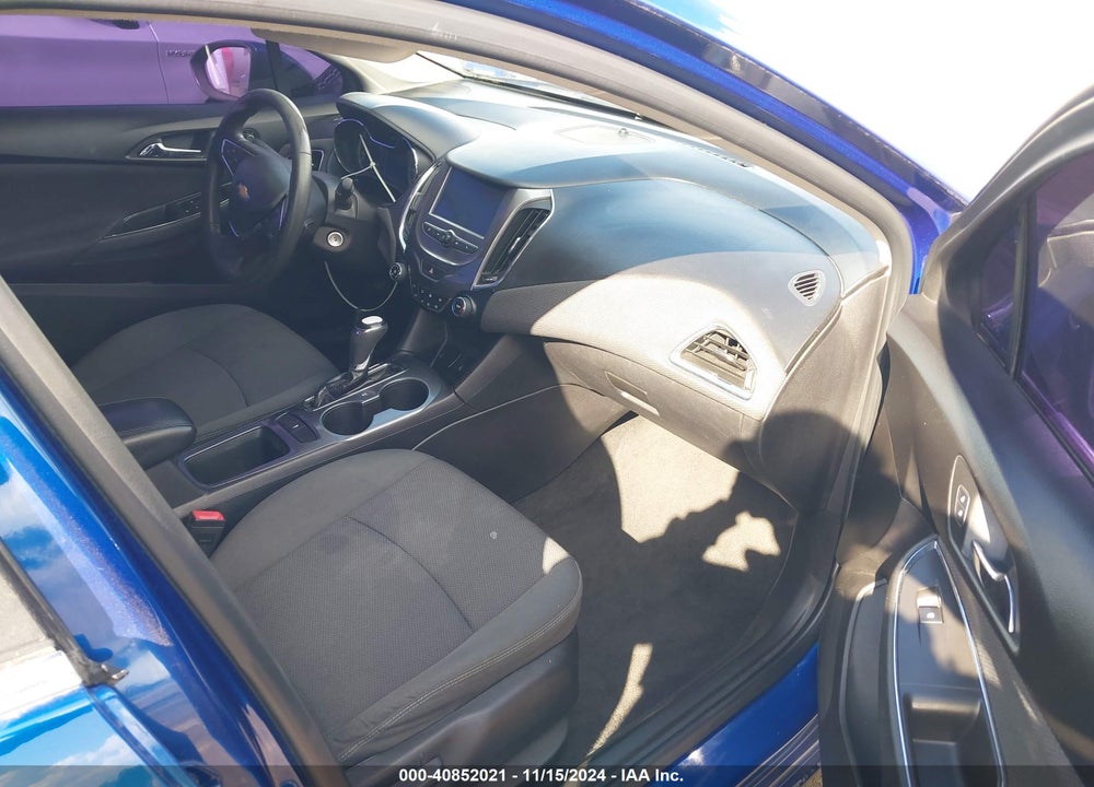 2017 CHEVROLET CRUZE VIN: 1G1BE5SM2H7279812