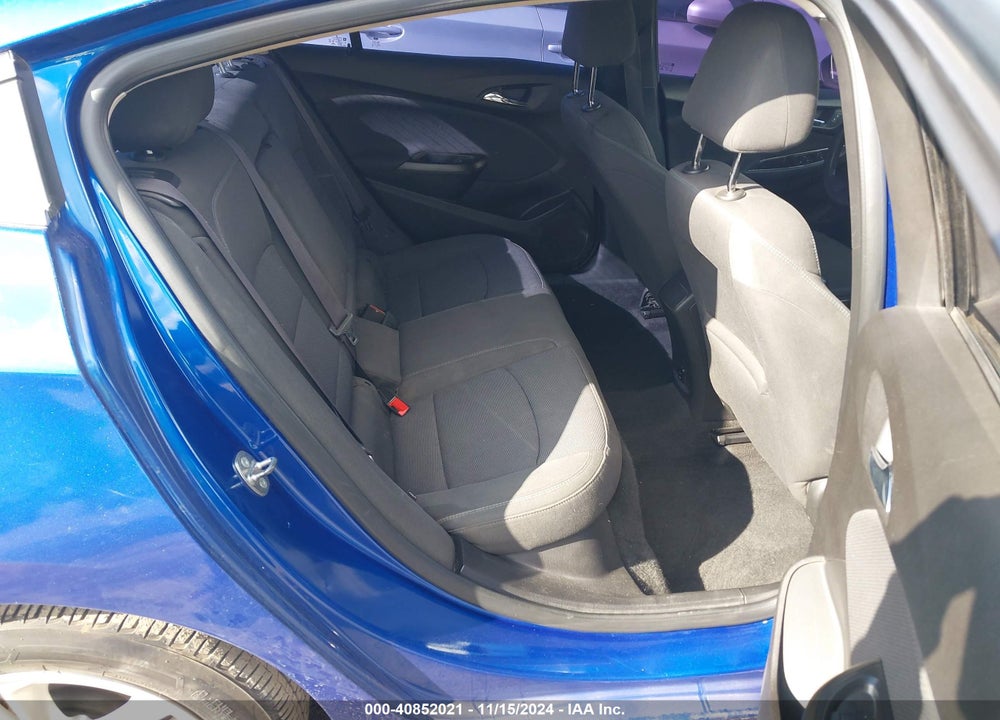 2017 CHEVROLET CRUZE VIN: 1G1BE5SM2H7279812