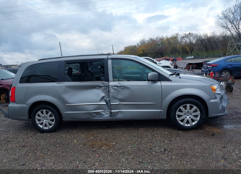 2014 CHRYSLER TOWN & COUNTRY VIN: 2C4RC1BG2ER444671