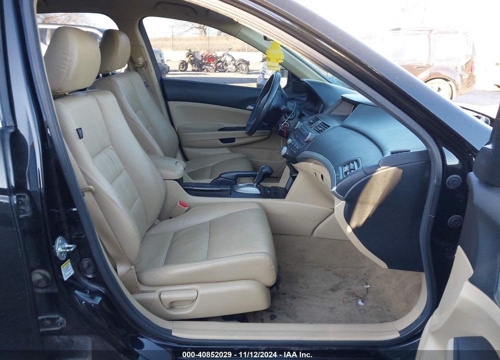 2012 HONDA ACCORD 2.4 SE VIN: 1HGCP2F64CA041618