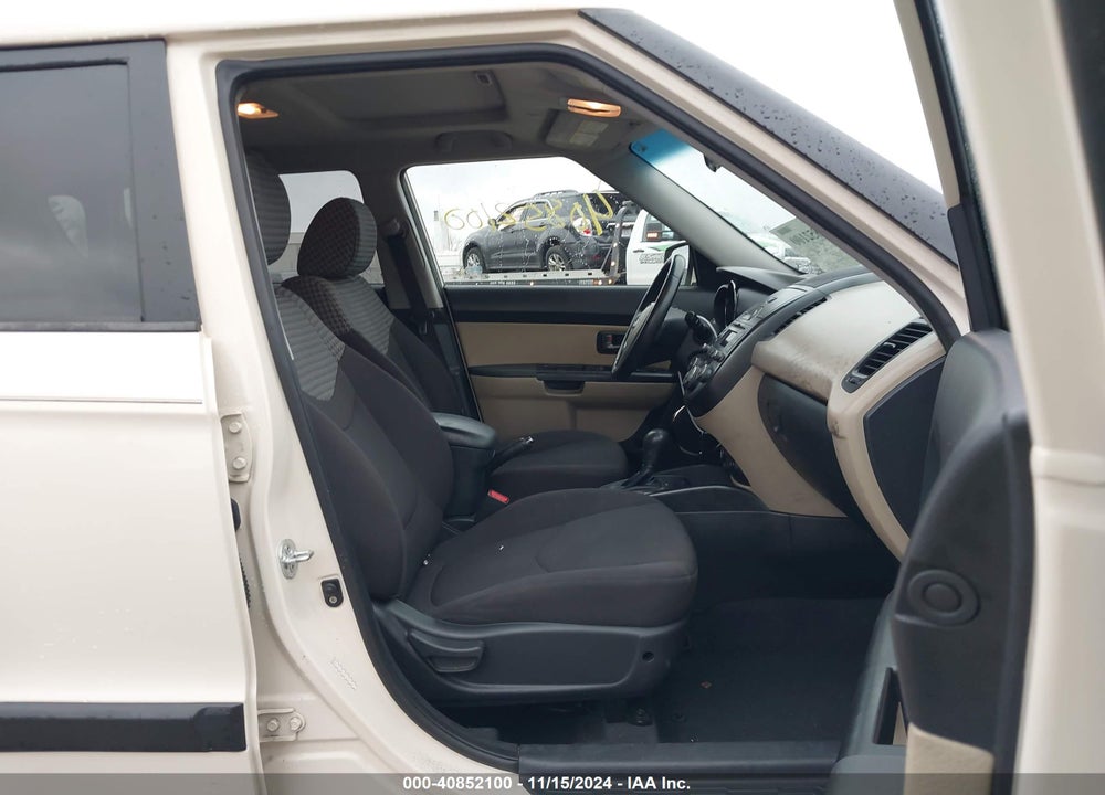 2011 KIA SOUL VIN: KNDJT2A24B7716272