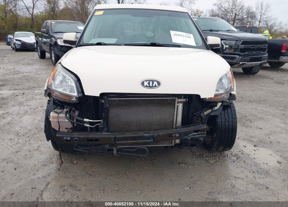 2011 KIA SOUL VIN: KNDJT2A24B7716272