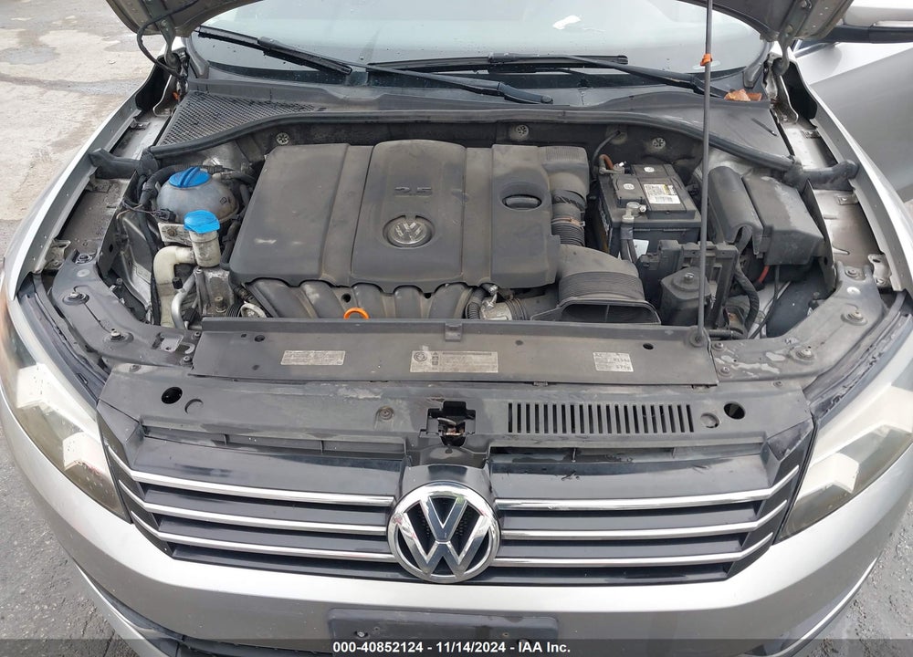 2013 VOLKSWAGEN PASSAT 2.5L SE VIN: 1VWBP7A31DC006073