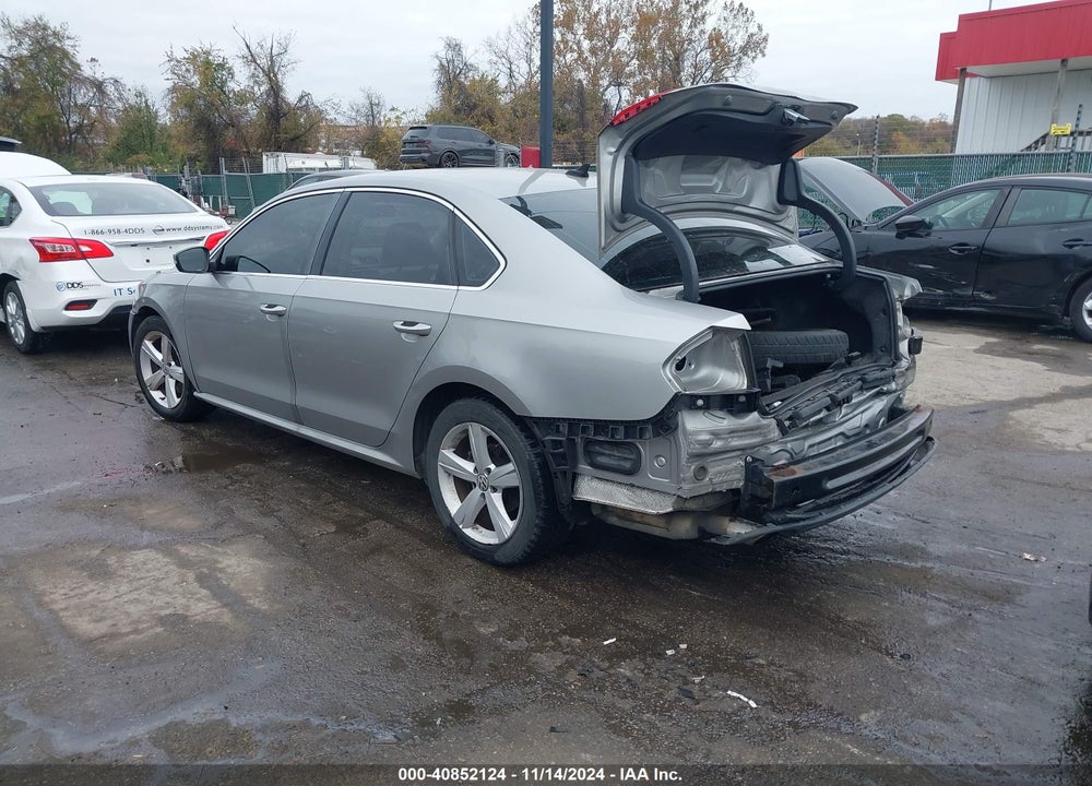 2013 VOLKSWAGEN PASSAT 2.5L SE VIN: 1VWBP7A31DC006073