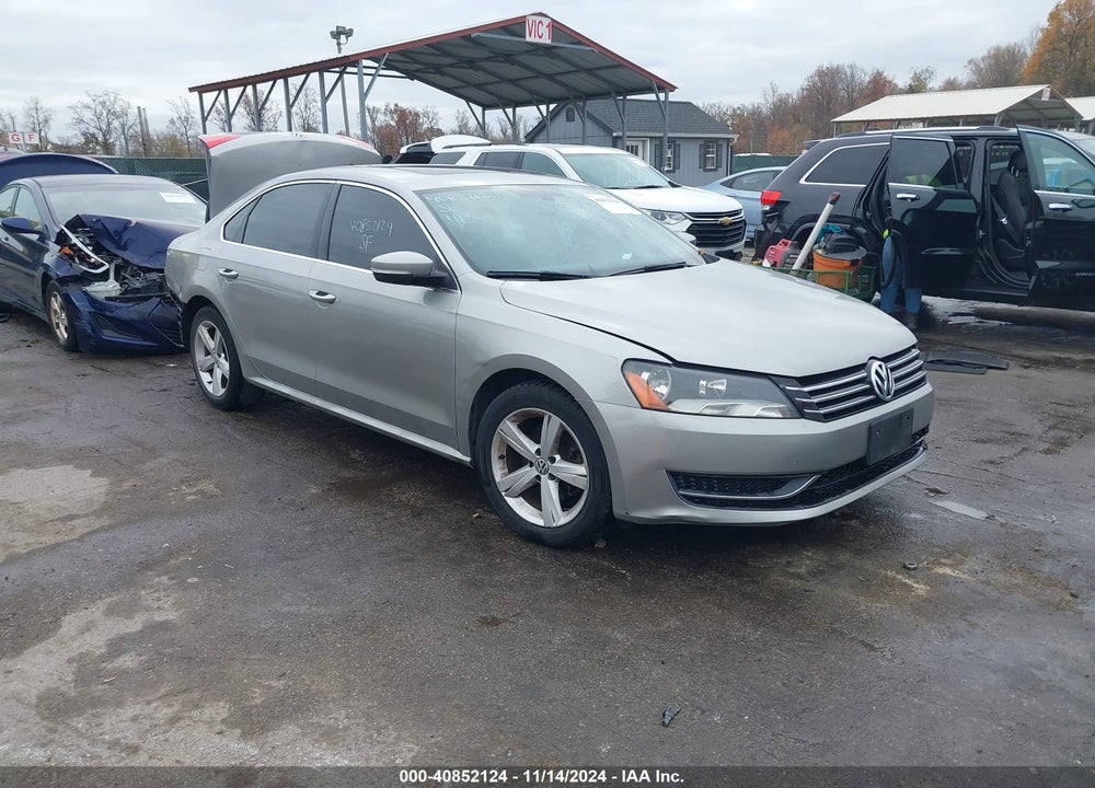 2013 VOLKSWAGEN PASSAT 2.5L SE VIN: 1VWBP7A31DC006073