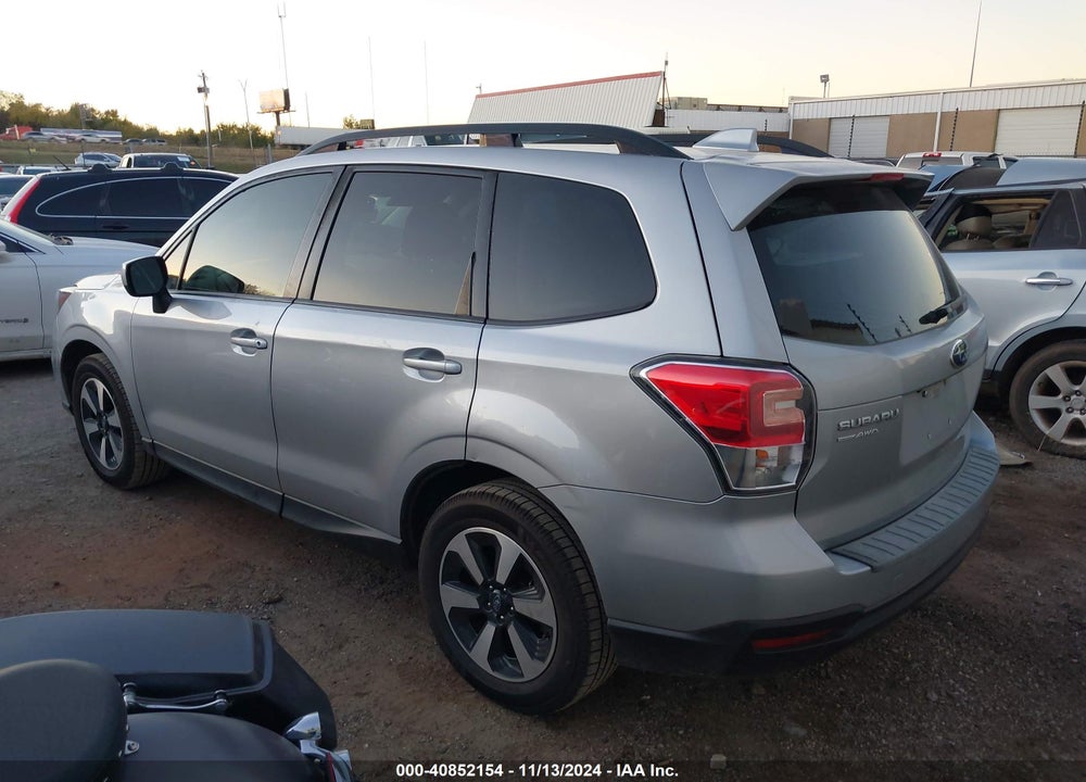 2018 SUBARU FORESTER 2.5I PREMIUM VIN: JF2SJAGC0JH443281